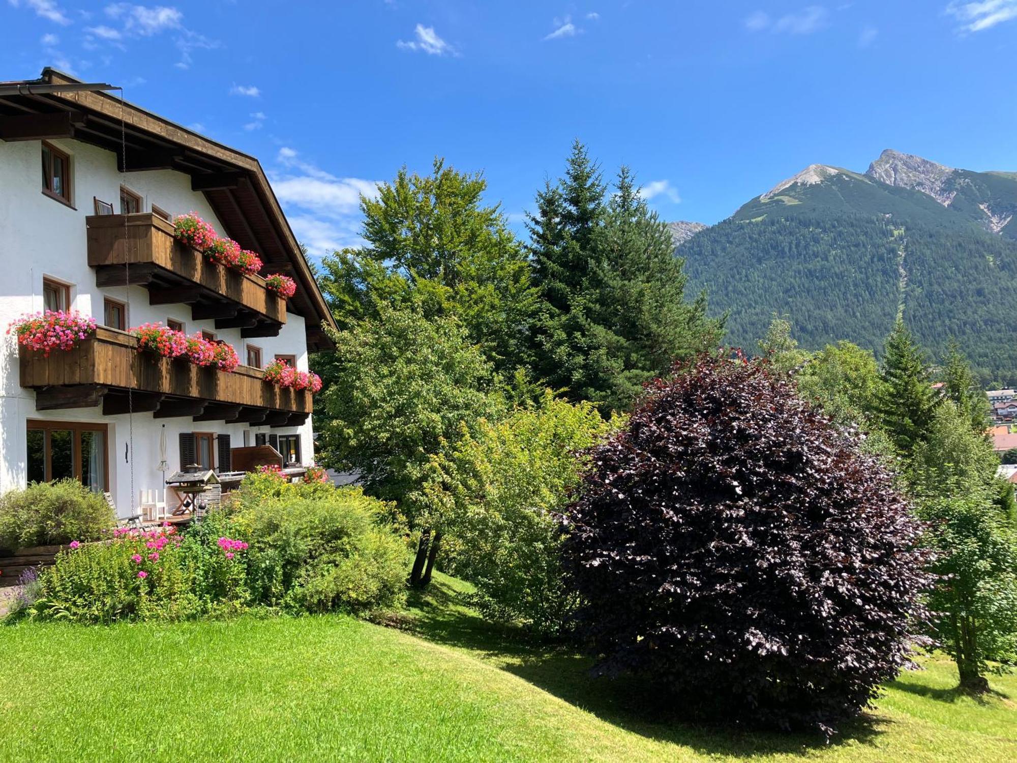 Landhaus Frenes Apartments Зеефельд в Тироле Экстерьер фото