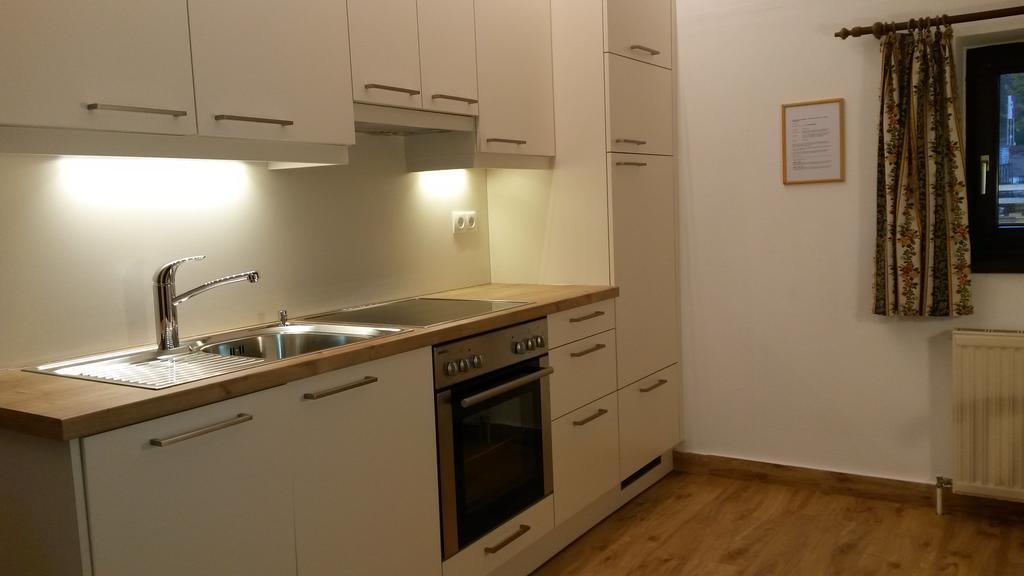 Landhaus Frenes Apartments Зеефельд в Тироле Экстерьер фото
