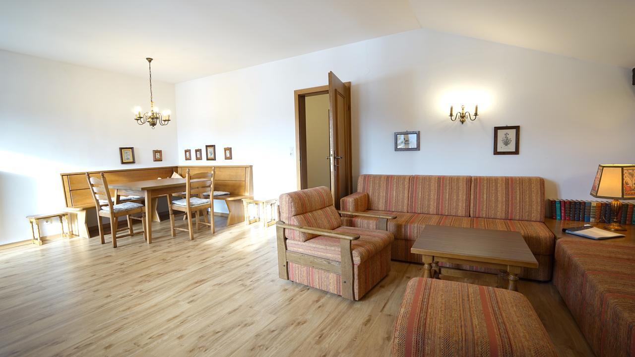 Landhaus Frenes Apartments Зеефельд в Тироле Экстерьер фото